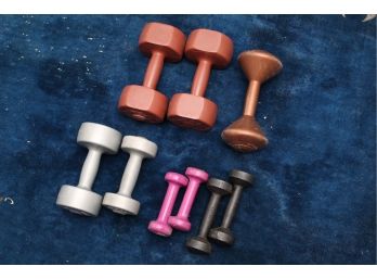 Group Of Dumbbells 2.5 To 7 Pounds