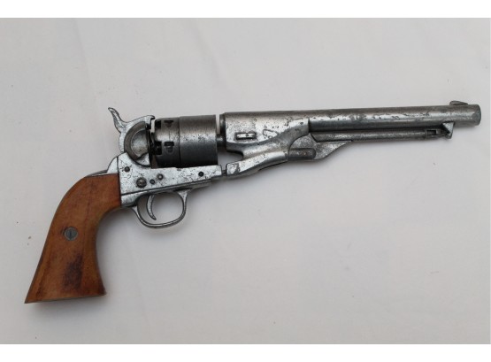 Model Revolver Pistol
