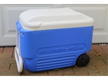 Large Igloo Wheelie Cooler 21 X 12 X 18