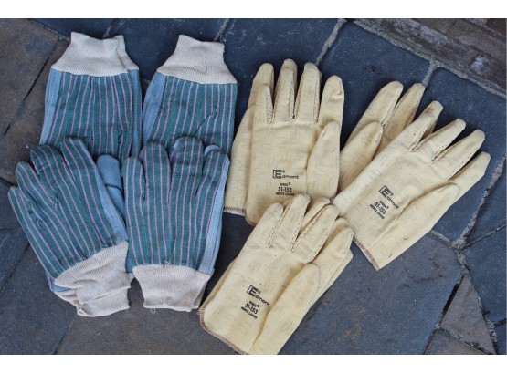 7 Pairs Of Work Gloves