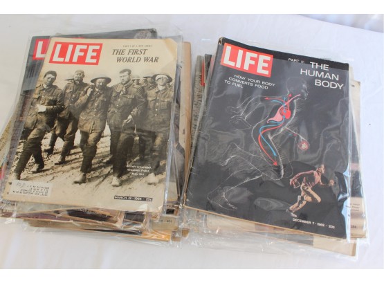 Group Of Vintage 1960s Life Magazines 39 Total -2