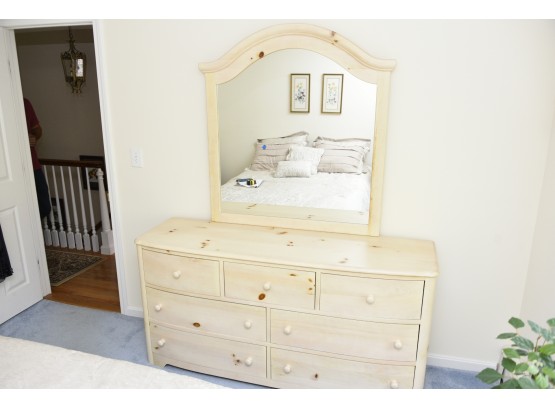 Stanley Furniture Ashed Pine Vanity Dresser 63 1/2 X 17 1/2 X 74 1/2