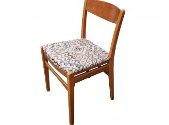 Scandinavian Teak Side Chair 18.5 X 16 X 30