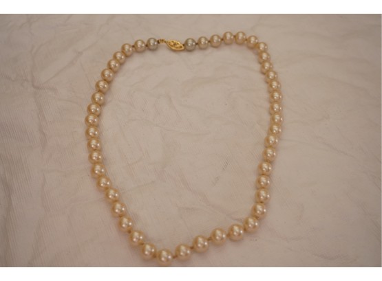 Small Faux Pearl Necklace