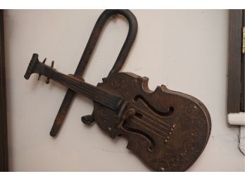 Vintage Cast Iron Violin And Key Wall Art 15 X 9