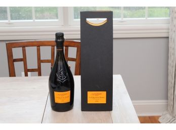 Veuve Clicquot Ponsardin 1998 La Grande Dame Champagne Bottle In Original Box