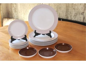 Set Of Rosenthal Plates And Saucers 14 Pieces Total