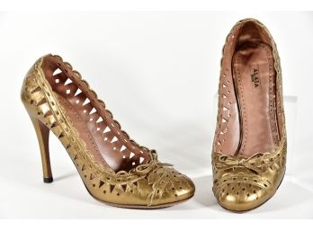 Alaia Gold Pumps - Size 38.5 (GCS43) (Box Does Not Match Shoes)