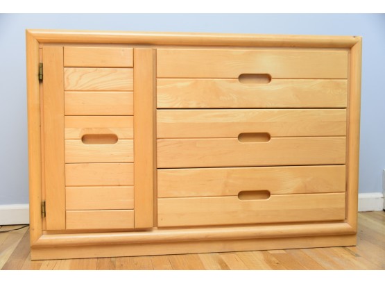 Dixie Furniture Company Oak Dresser 44 X 18 X 29