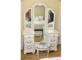 White Vanity Table With Bench