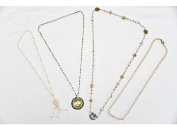 Necklace Group - Lot 12