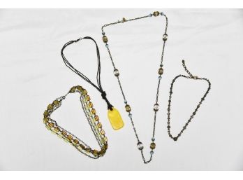 Necklace Group - Lot 14