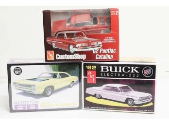 Group Of Vintage Model Cars Including Custom Shop 1962 Pontiac, AMT 1968 Plymouth Road Runner And 1962 Buick