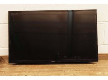 Samsung Tv 32 Inches (tested Powers On)