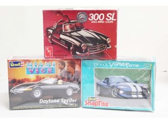 Group Of Vintage Model Cars Including Rerell Daytona Sypder And Rerell Dodge Viper GTS