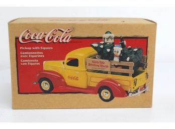 Vintage North Pole Bottling Works Coca-cola Model Truck With Figurines