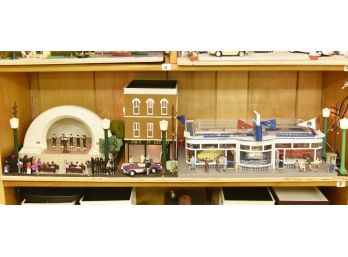 Amphitheater And Hank's Ford Dealership O Scale  Model Lot 30