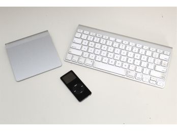 Apple Trackpad, Keyboard & IPod