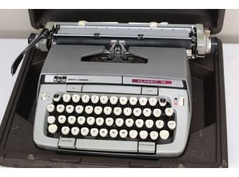 Smith Corona 'Classic 12' Typewriter With Case