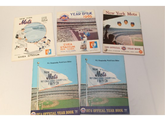 New York Mets 1964, 1965, 1969, 1974 Yearbooks Including Error (Official Misspelled Offical)