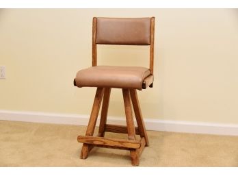 Oak Wood Swivel Chair 17 X 19 X 35