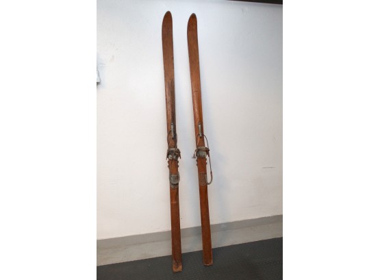 Pair Of Antique Skis 82'
