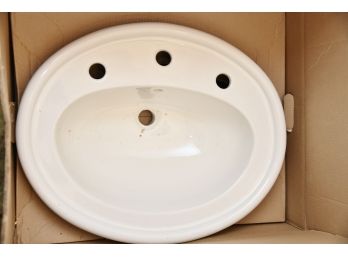St. Thomas Creations Bathroom Pedestal Sink Base And Bowl - New In Box
