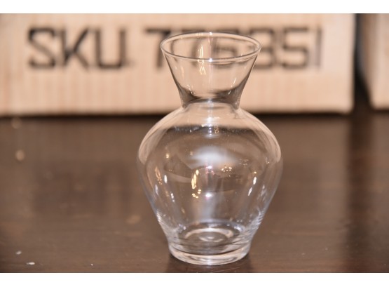7 Cases Of 6 Petite Glass Bud Vases
