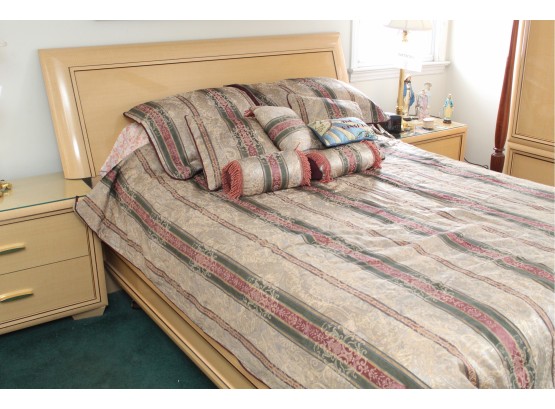 Queen Size Bed Frame Made In Italy Excellent Condition (Mattress Not Included)