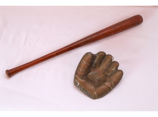 Vintage Miniature Hillerich & Bradsby Bat With Brass Glove