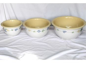 Set Of Corelle Nesting Bowls