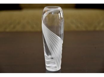 Lenox Crystal Glass Bud Vase With Etched Swirl Glass