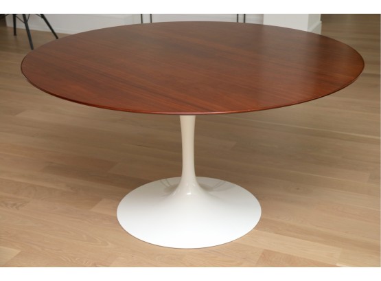 Eero Saarinen Walnut 54 Inch Tulip Dining Table For Knoll International