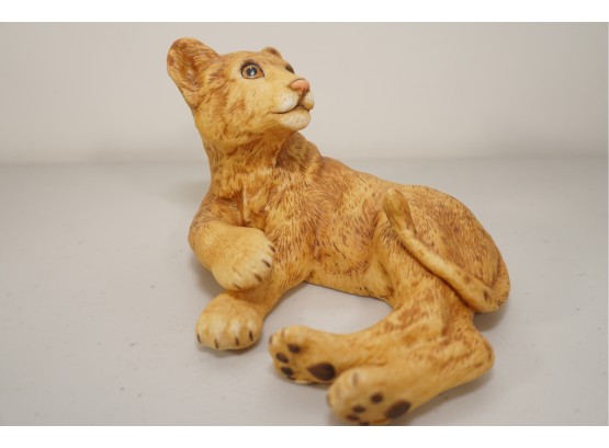 Cor Frisky Lion Figurine