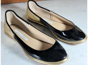 Pair Of Diane Von Furstenberg Woman's Shoes