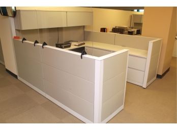 (1) Cubicle Desk Area