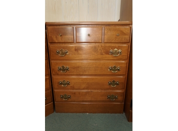 Vintage Ethan Allen 5 Drawer Dresser (contents Not Included)