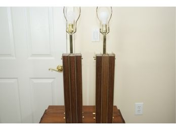 Vintage Pair Of Brass And Wood Lamps (tested And Works)
