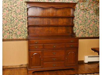 Thomasville Wood Hutch - Fabulous Finish And Well Cared For
