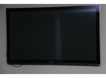 52' Panasonic TV With Remote