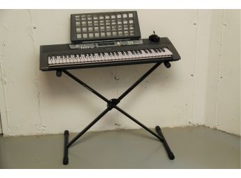 Yamaha EZ-200 Electric Keyboard With Stand