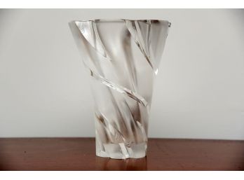 A Lalique Narcisse Frosted Twist Vase