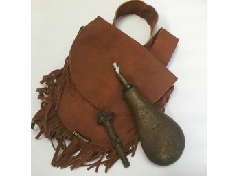 Horn & Measurer In Leather Bag