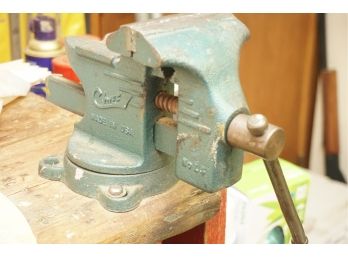 Vintage Chiee Bench Vise