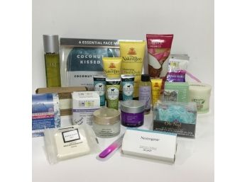 Collection Of Beauty Items  Lot 1 Of 2