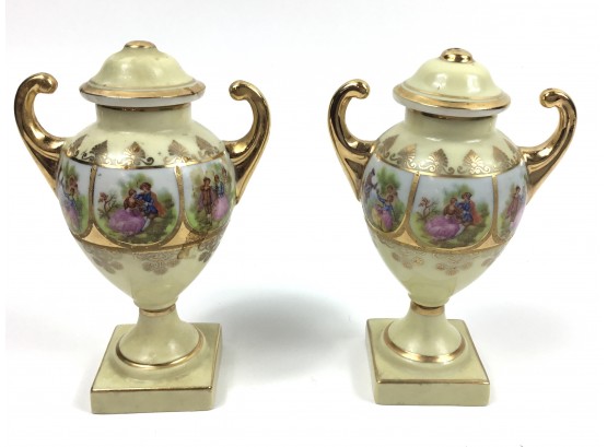 Pair Of Vintage Small Urns Vase With Handles