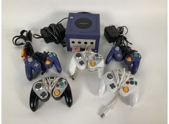 Nintendo Gamecube Console & Controllers