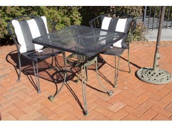 Aluminum Outdoor Mesh Top Table With 2 Chairs