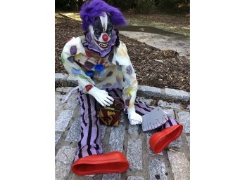 Creepy Clown With Props