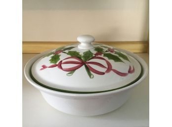 N.S. Gustin Co. Pottery Holly Covered Christmas Bowl